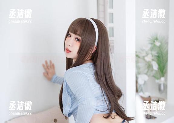 胡桃喵 胡桃喵带你吃蜜桃:这套图分享出来,吃不吃全看你
