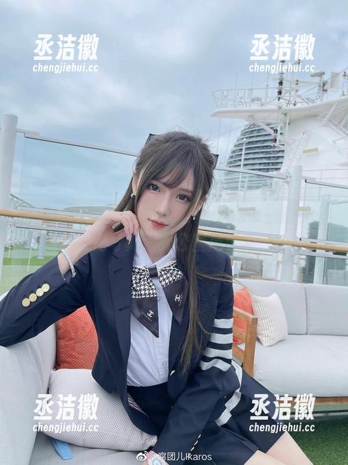 腐团儿Ikaros 秘书的模样——腐团儿Ikaros带来的无圣光写真,办公室风云?