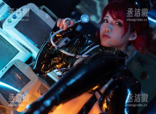 芊川一笑MNK 在芊川一笑MNK的体操服作品中找到了点烟火气,分享小片段给你们!