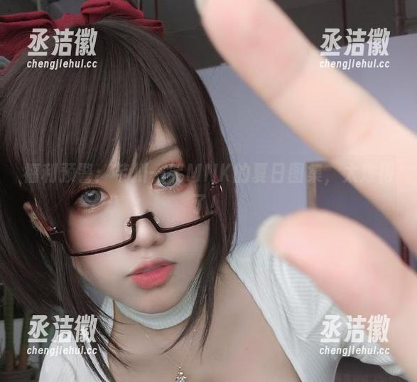 芊川一笑MNK 福利预警:芊川一笑MNK的夏日图集,太难得了!
