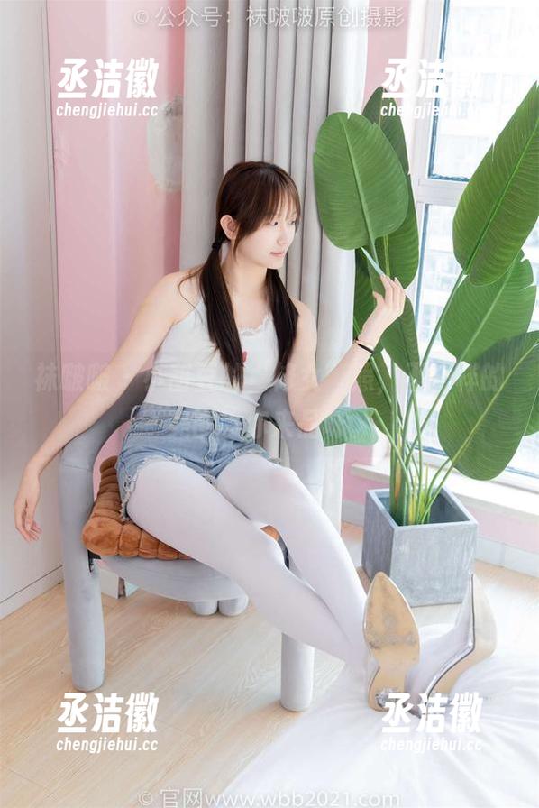 袜啵啵-小甜豆 袜啵啵 - 小甜豆的“修女”照,不一样的美图等你来品味。