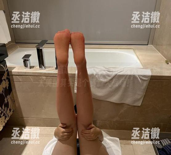 迷人的五姨太 微密圈 - 突然意识到,白裙之下的迷人的五姨太美图其实是个资源大战场!