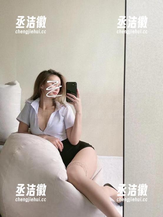陈大小姐 微密圈 - 写真时深邃而迷人的无圣光,让我们追踪陈大小姐的尾巴。